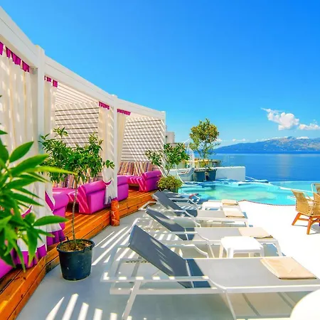 Bougainville Bay ホテル Sarandë
