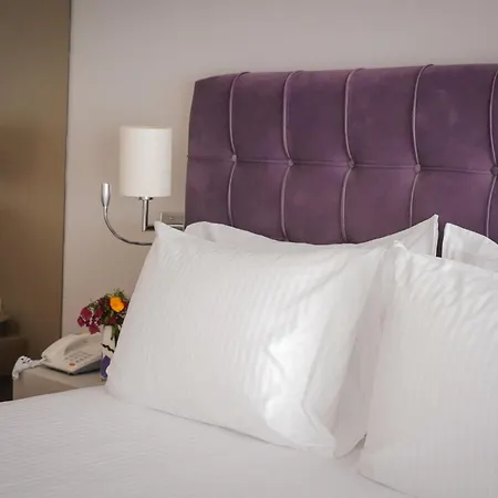 Bougainville Bay 5* Sarandë